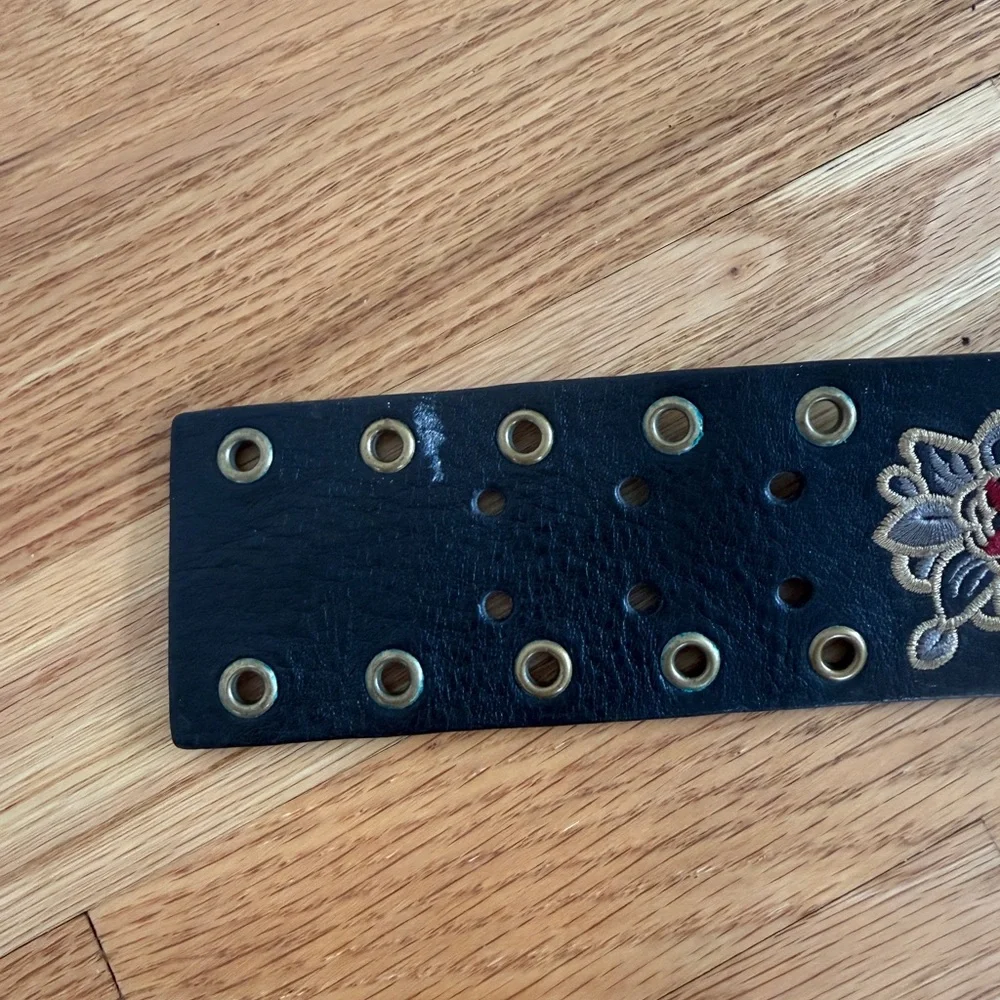 Vintage rose black belt Olga Santini L